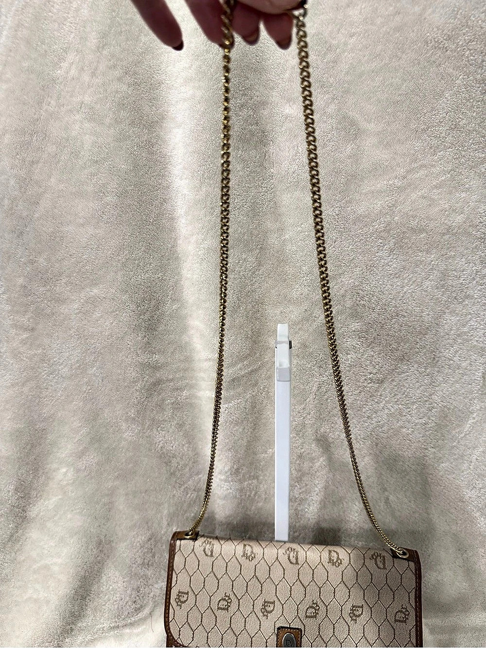 Vintage 1980’s Christian Dior Honeycomb Chain Shoulder Bag in Brown & Beige - Picture 4 of 13